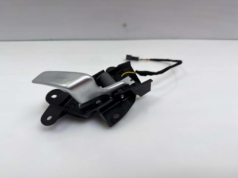 2013 Tesla Model S Inside Door Handle