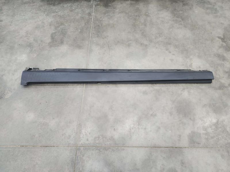 2011 Kia Sorento Rocker Moulding
