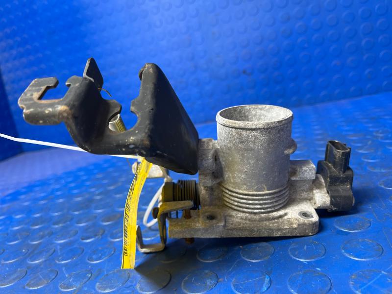 2003 Ford Taurus Throttle Body/Valve Assy