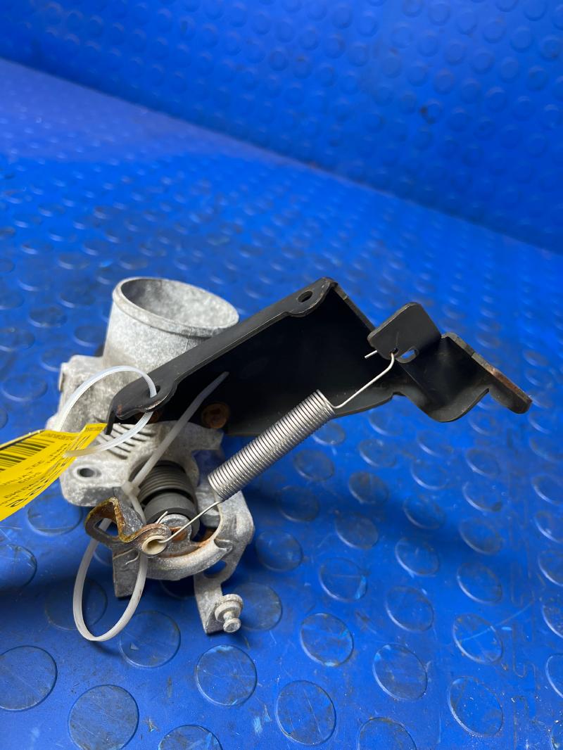 2003 Ford Taurus Throttle Body/Valve Assy
