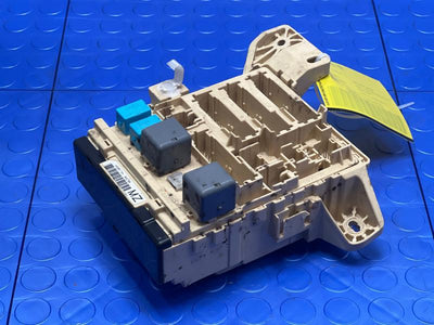 2007 2008 Lexus ES350 Left Driver Side Junction Block Assembly 82730-33620