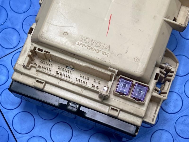 2007 2008 Lexus ES350 Left Driver Side Junction Block Assembly 82730-33620