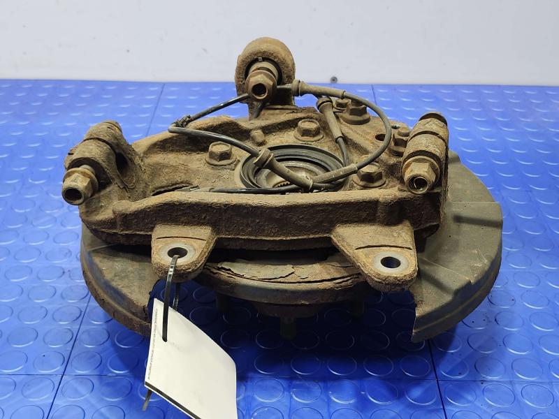 2011 Infiniti QX56 Rear Knuckle/Stub Axle