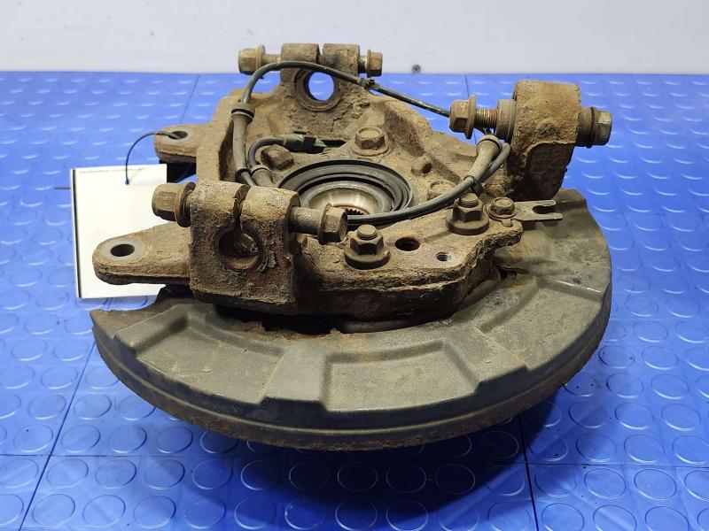 2011 Infiniti QX56 Rear Knuckle/Stub Axle