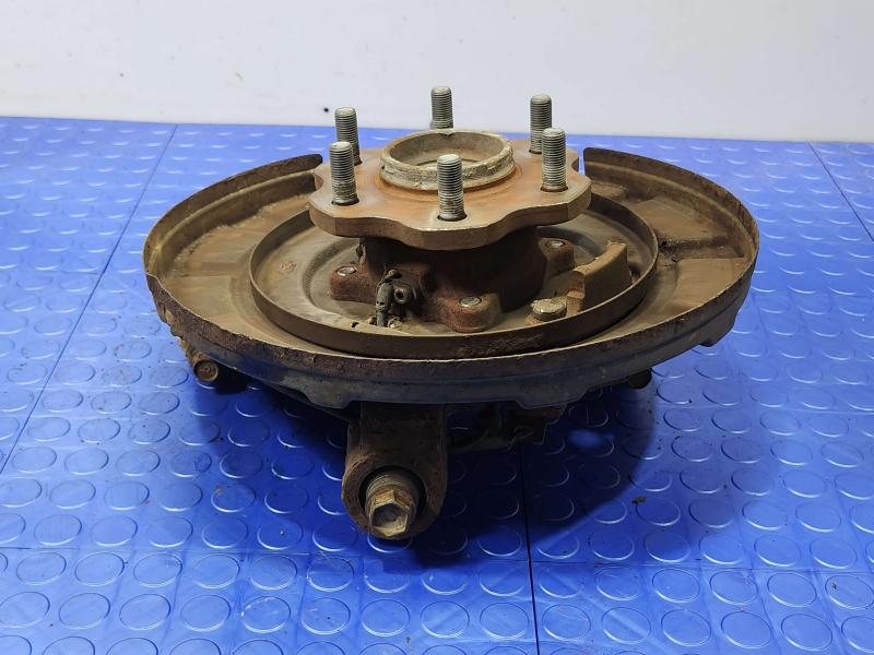 2011 Infiniti QX56 Rear Knuckle/Stub Axle
