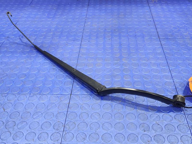2011 Maserati Quattroporte Wiper Arm