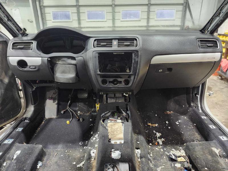 2013 Volkswagen Jetta Dash Panel