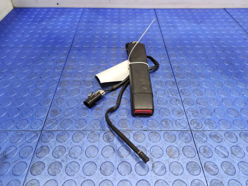 2007 Hummer H3 Front Seat Belt