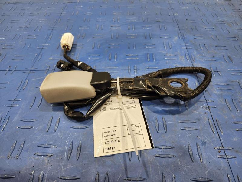 2007 Toyota RAV4 Front Seat Belt