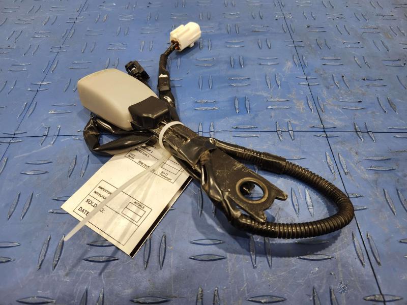 2007 Toyota RAV4 Front Seat Belt
