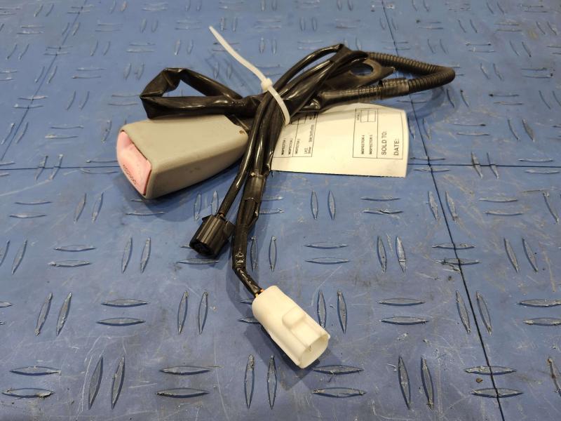 2007 Toyota RAV4 Front Seat Belt