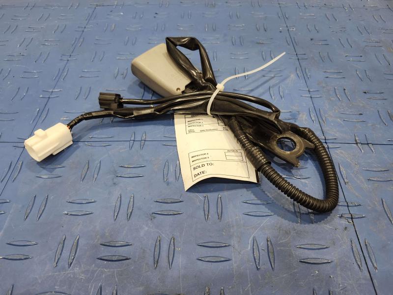 2007 Toyota RAV4 Front Seat Belt