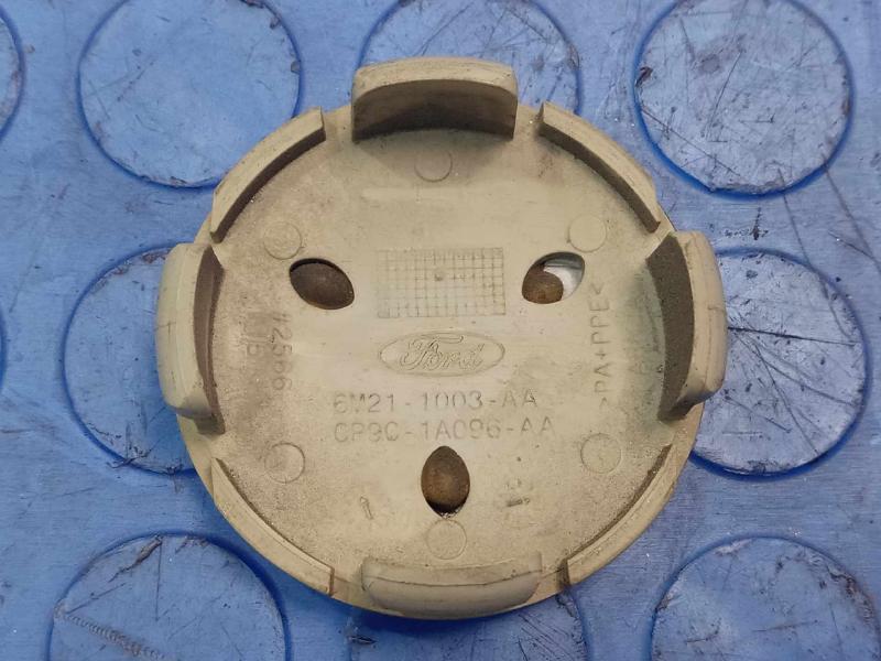2013 Ford Focus Center Cap