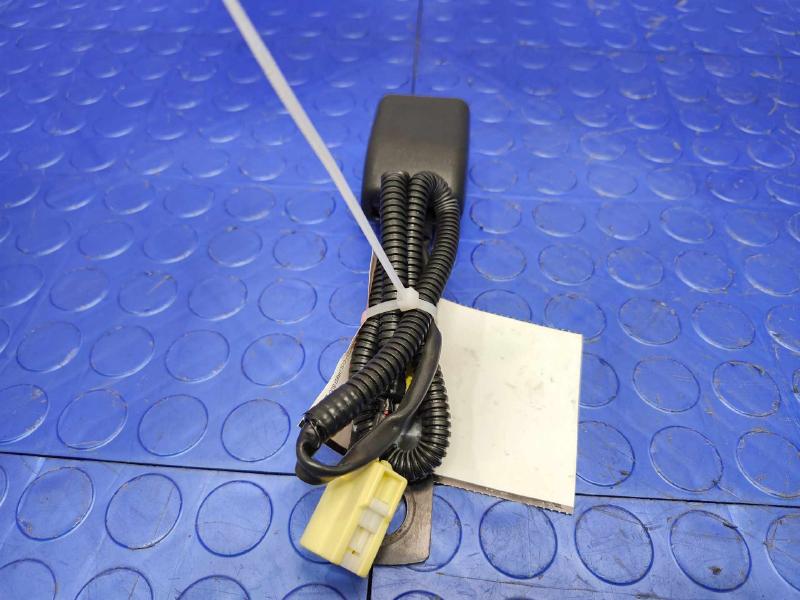 2017 Subaru Legacy Front Seat Belt