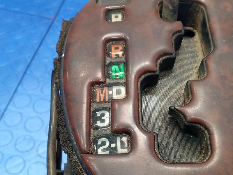 2001 Lexus IS300 Floor Shifter