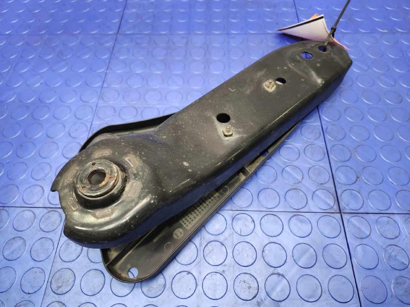 2017 Nissan Maxima Lower Control Arm Rr