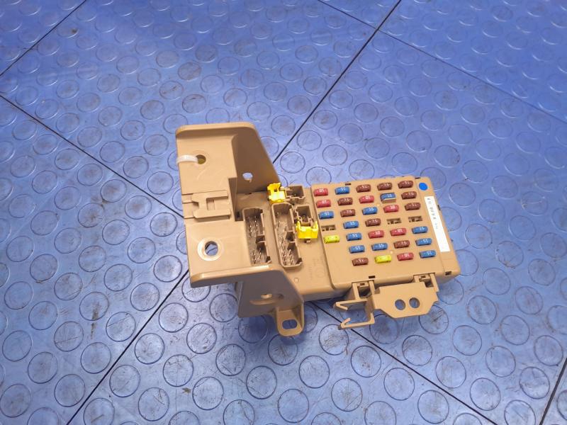 2014-2016 Subaru Forester Fuse Box Relay Junction Box OEM 82201FJ110