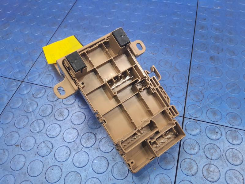 2014-2016 Subaru Forester Fuse Box Relay Junction Box OEM 82201FJ110
