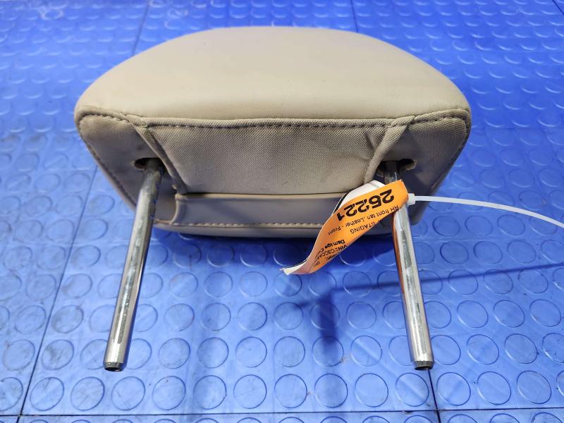 2014 Chrysler 300 Headrest