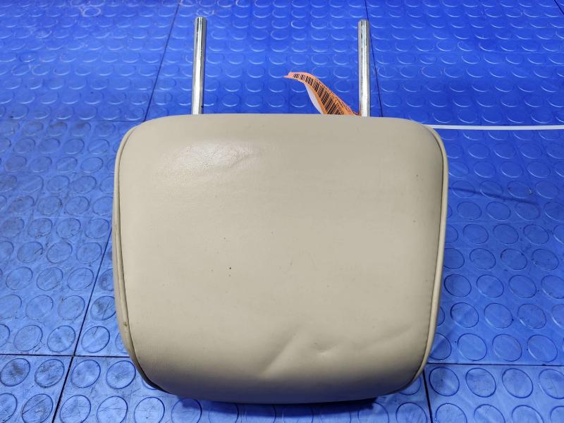 2014 Chrysler 300 Headrest