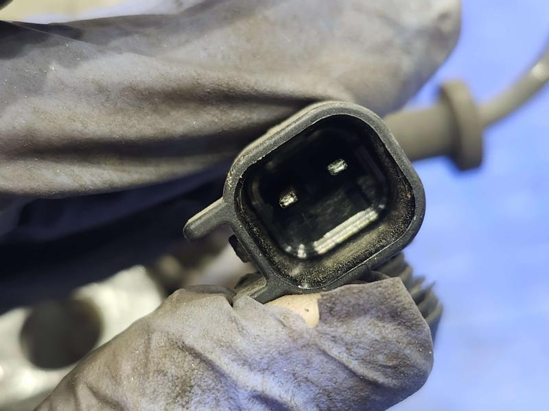 2014 Dodge Challenger Rear Knuckle/Stub Axle