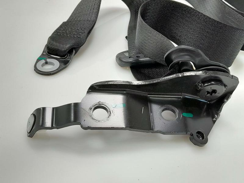 2013 Tesla Model S Rear Seat Belt