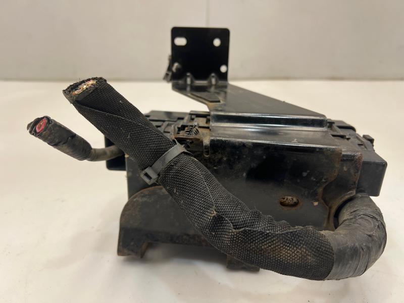 2005 - 2007 Ford Escape Fuse Box Assembly Engine Compartment OEM 7M6Z14290AA