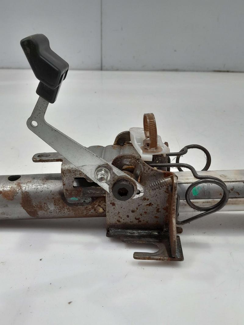 2005 Toyota Tacoma Steering Column