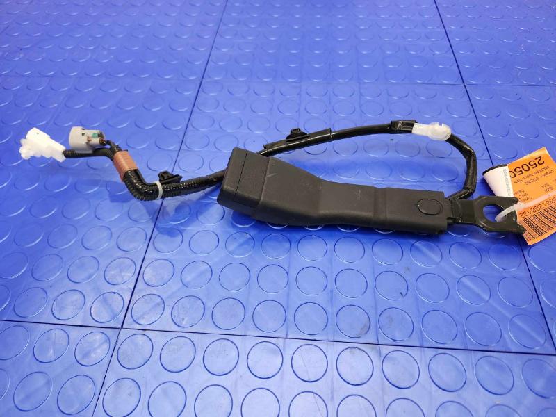2014 Lexus IS 250 Front Seat Belt
