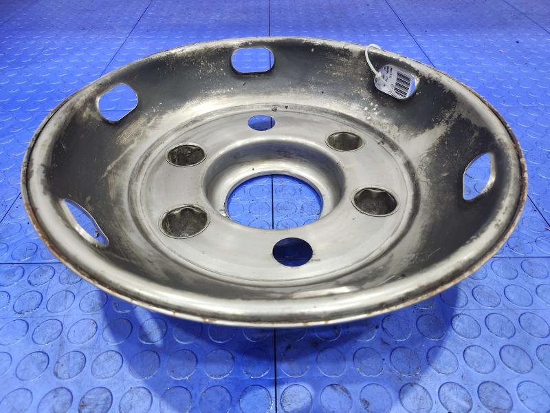 1992 Isuzu NPR Wheel Cover