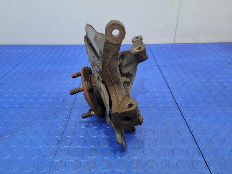 2016 Kia Sedona Spindle Knuckle Front