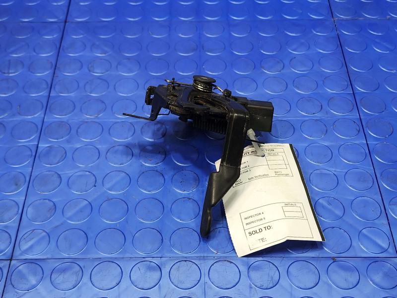 2012-2017 Hyundai Accent OEM Hood Latch Lock Assembly Genuine 811301R000