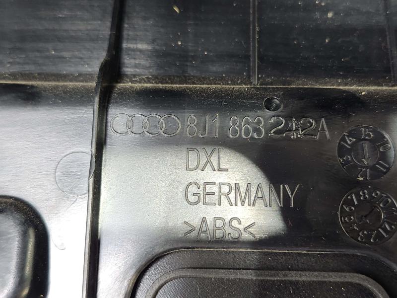 2012 Audi TT Front Console