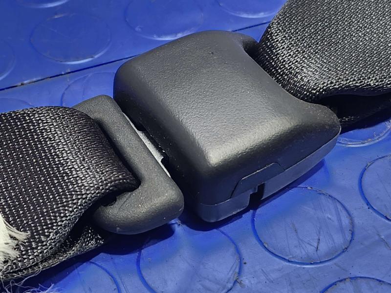 2015 Infiniti Q50 Rear Seat Belt
