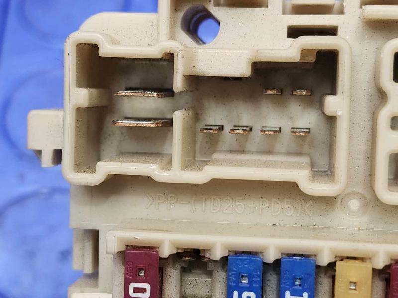 2016-2018 Nissan Maxima Cabin Fuse Box Junction Block Genuine OEM 24350-4RA0A
