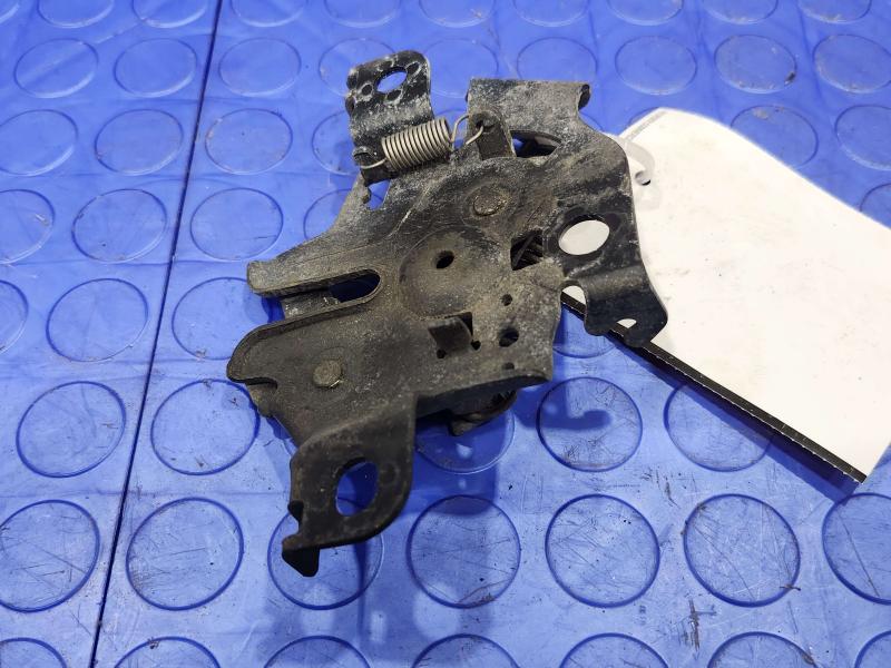2010-2015 Toyota Prius 1.8L Hood Latch Lock Assembly Genuine OEM 53510-47092