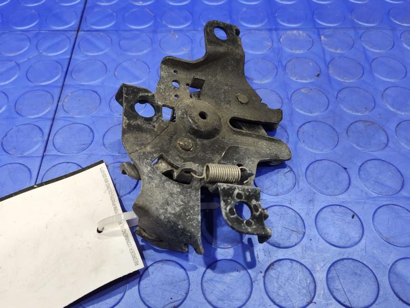 2010-2015 Toyota Prius 1.8L Hood Latch Lock Assembly Genuine OEM 53510-47092