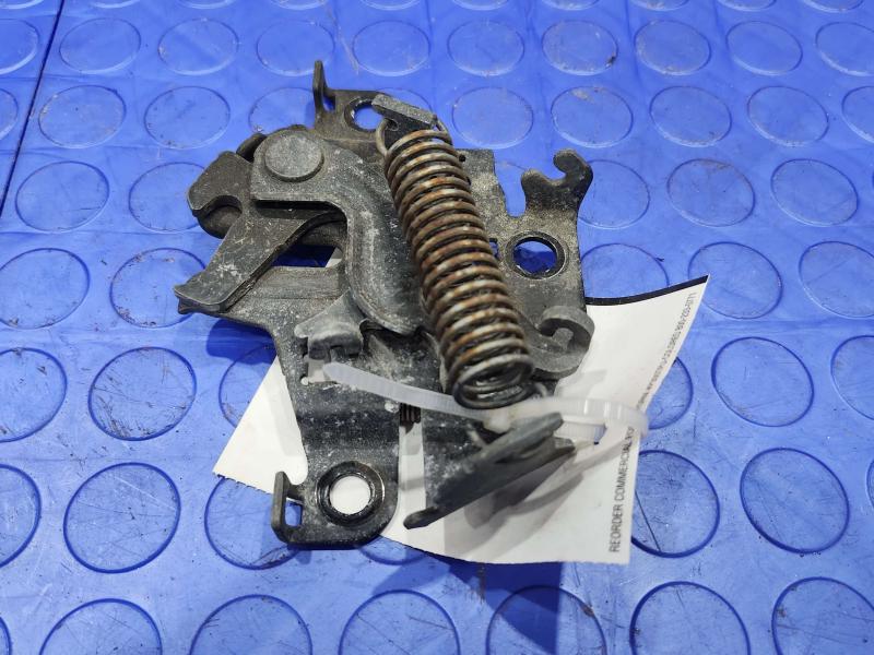 2010-2015 Toyota Prius 1.8L Hood Latch Lock Assembly Genuine OEM 53510-47092