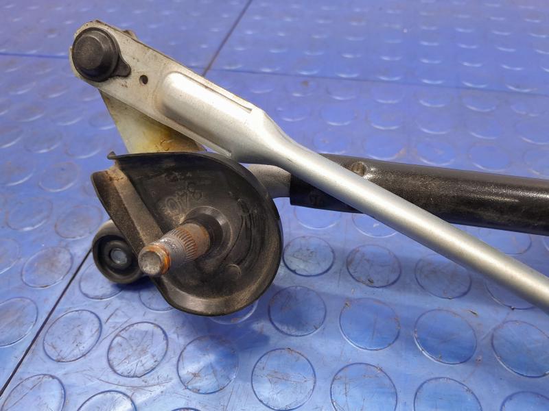 2014-2024 Kia Soul Windshield Wiper Linkage Transmission OEM 98120B2000