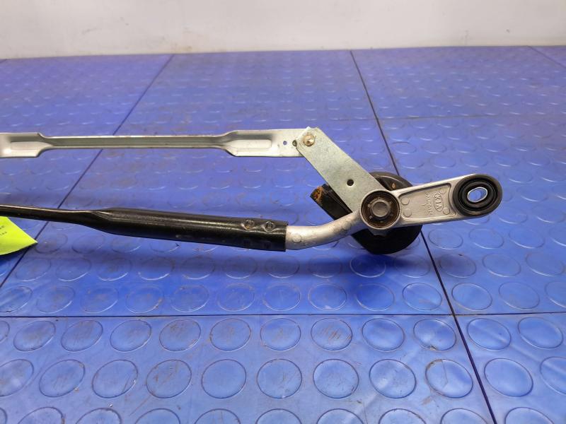 2014-2024 Kia Soul Windshield Wiper Linkage Transmission OEM 98120B2000