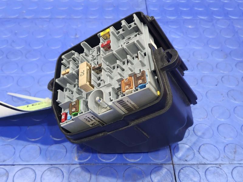 2018 Alfa Romeo Giulia Engine Fuse Box
