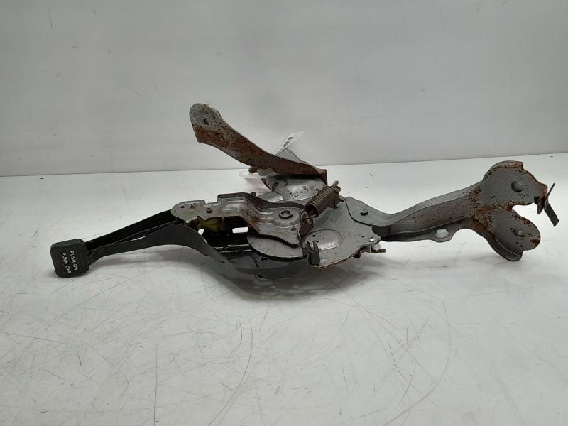 2015 - 2021 Nissan Murano Parking Brake Control Lever Pedal Assembly OEM 36010-5AA0A