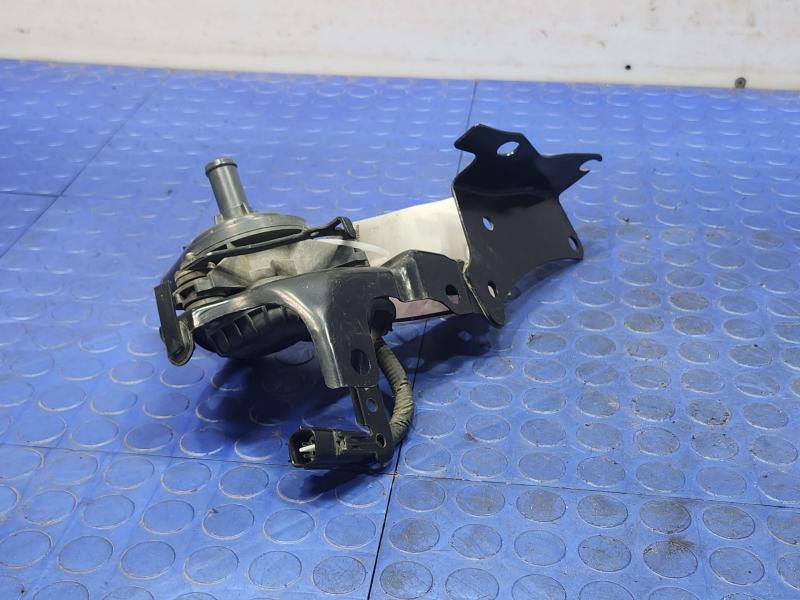 2011-2015 Toyota Prius Electric Inverter Water Pump Genuine OEM G904052010