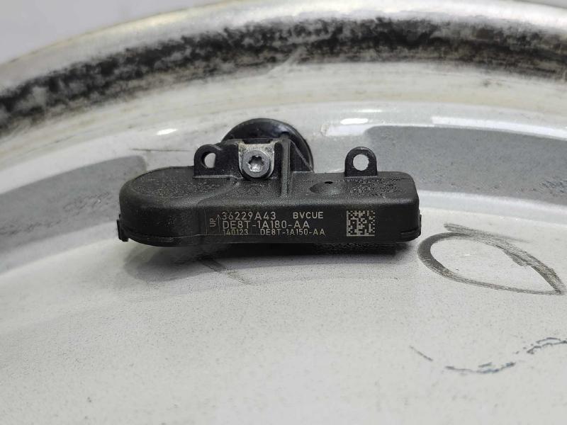 2014 Ford Fusion Wheel