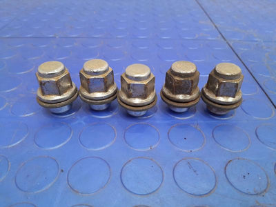2011 Toyota Prius Lug Nuts
