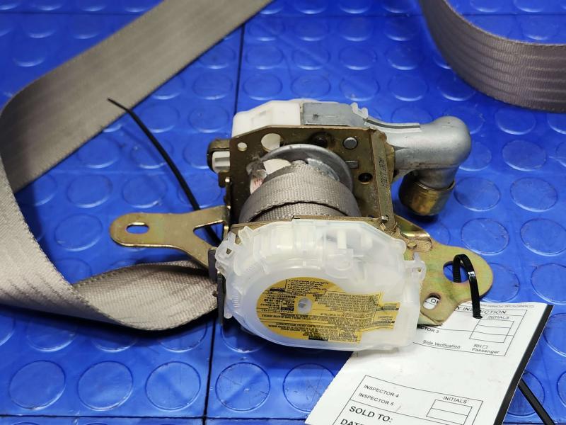 2002 Toyota Camry Front Seat Belt