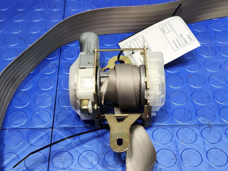 2002 Toyota Camry Front Seat Belt
