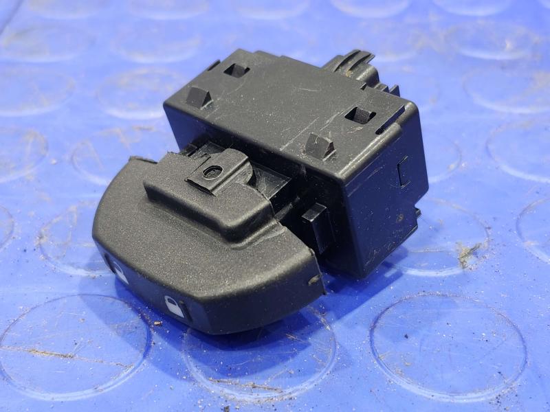 2013 Ford F-150 Door Switch Front