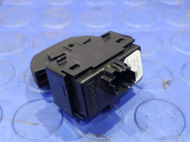 2013 Ford F-150 Door Switch Front