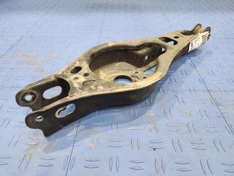 2020 Toyota RAV4 Lower Control Arm Rr